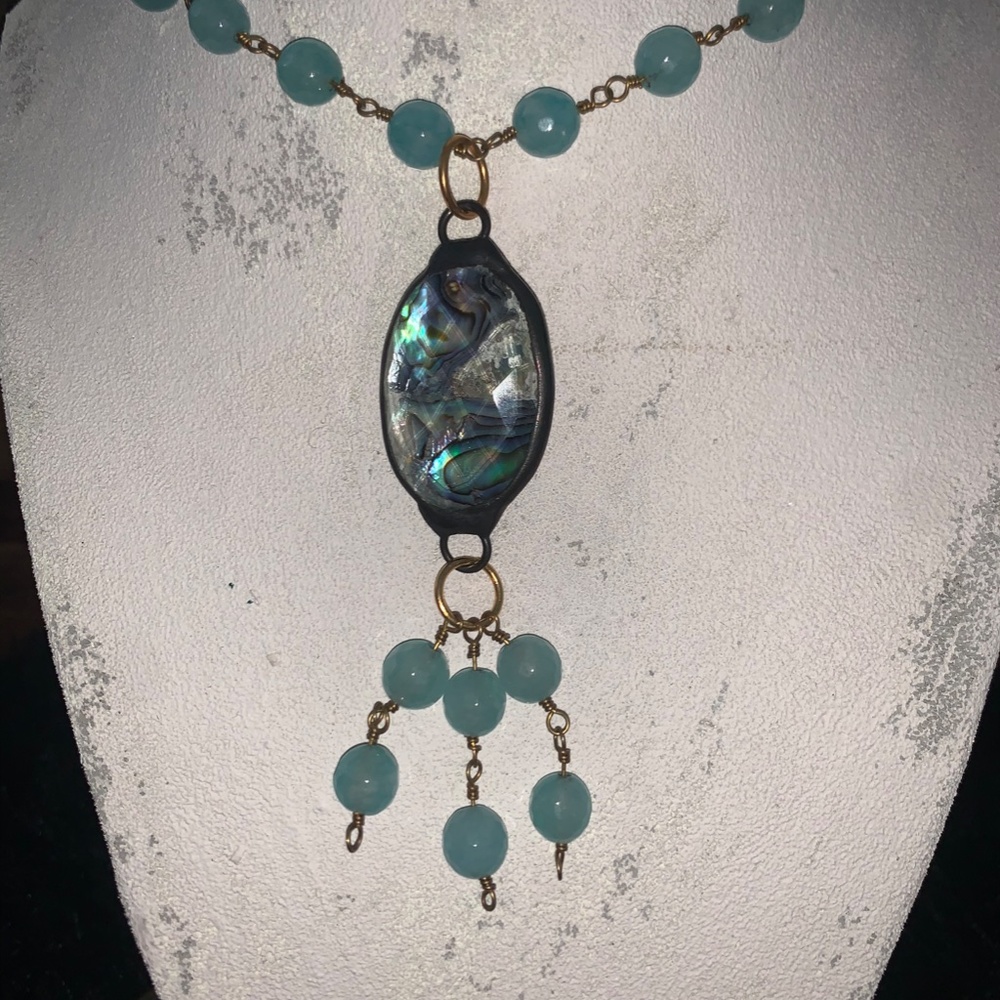 Turquoise Bead and Pendant Gold Necklace #002